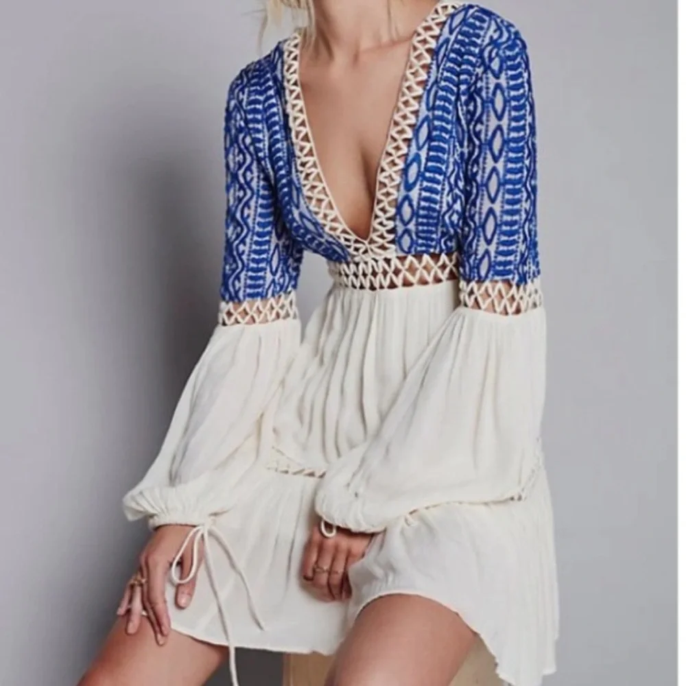 Free People 6 DuskTil Dawn Mini Dress V Neck Boho Open Crochet Embroidered - Picture 1 of 9